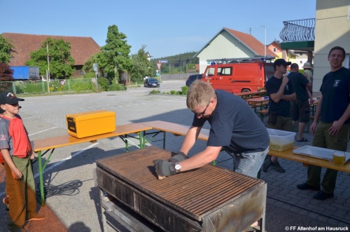 FF Altenhof 20190614170133 Jugendgrillerei