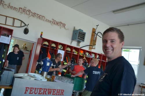 FF Altenhof 20190614170245 Jugendgrillerei